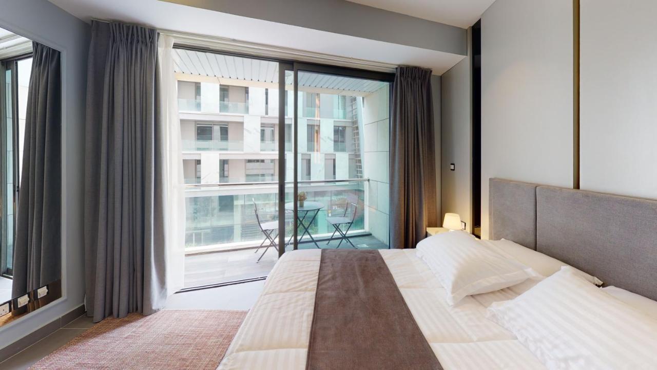 Al Fares Luxury Furnished Apartment-Damac Tower Εξωτερικό φωτογραφία