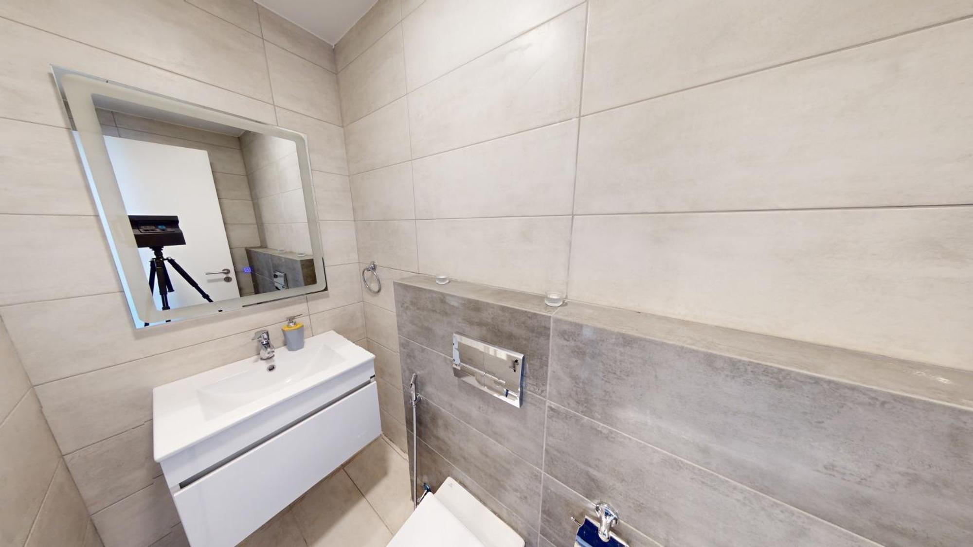 Al Fares Luxury Furnished Apartment-Damac Tower Εξωτερικό φωτογραφία