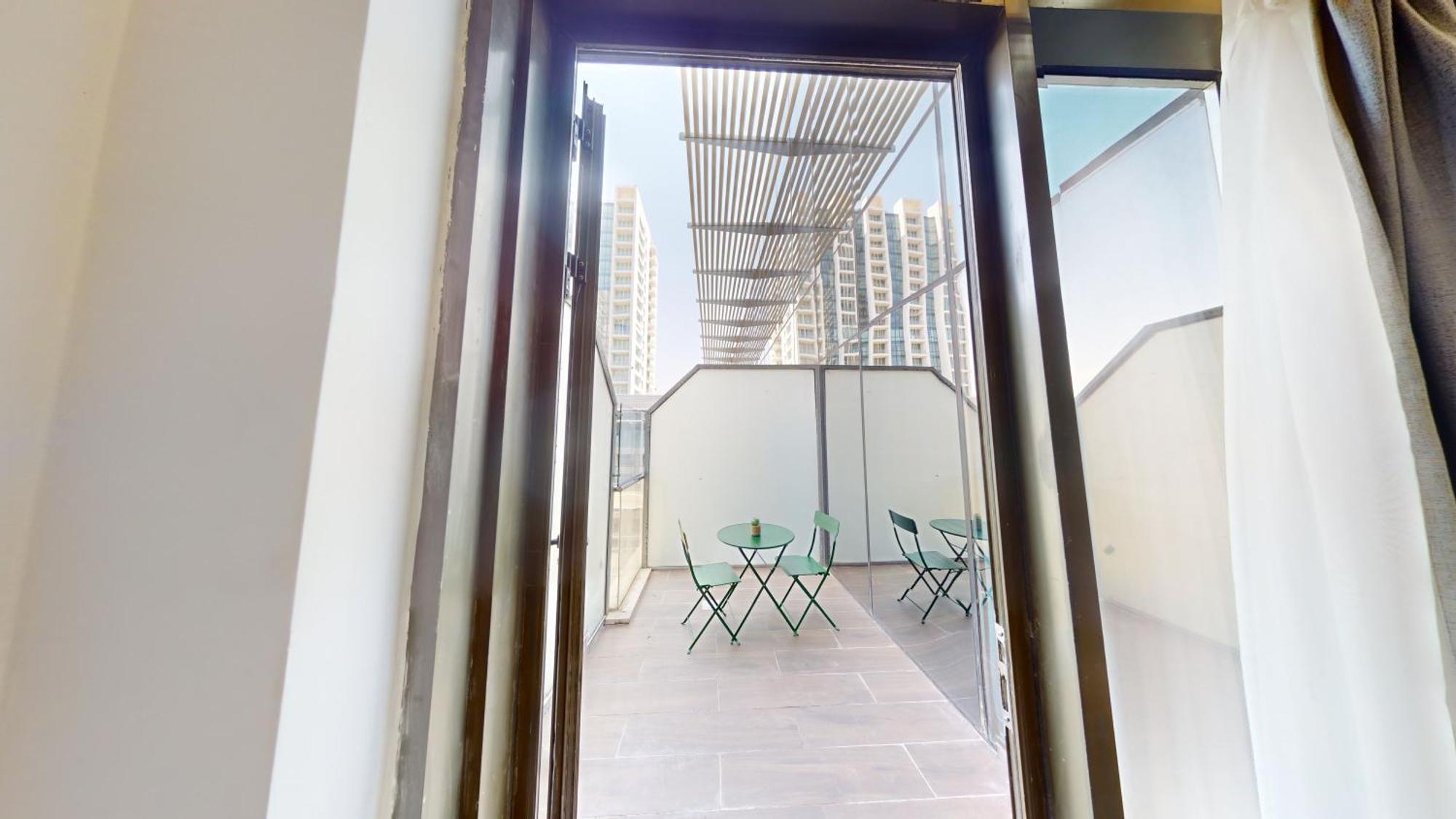 Al Fares Luxury Furnished Apartment-Damac Tower Εξωτερικό φωτογραφία